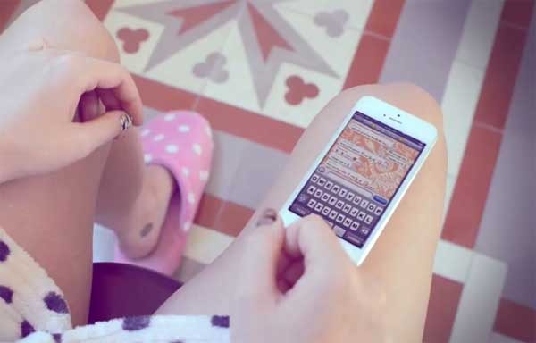 WhatsApp protagoniza el último ví­deo de Katy Perry
